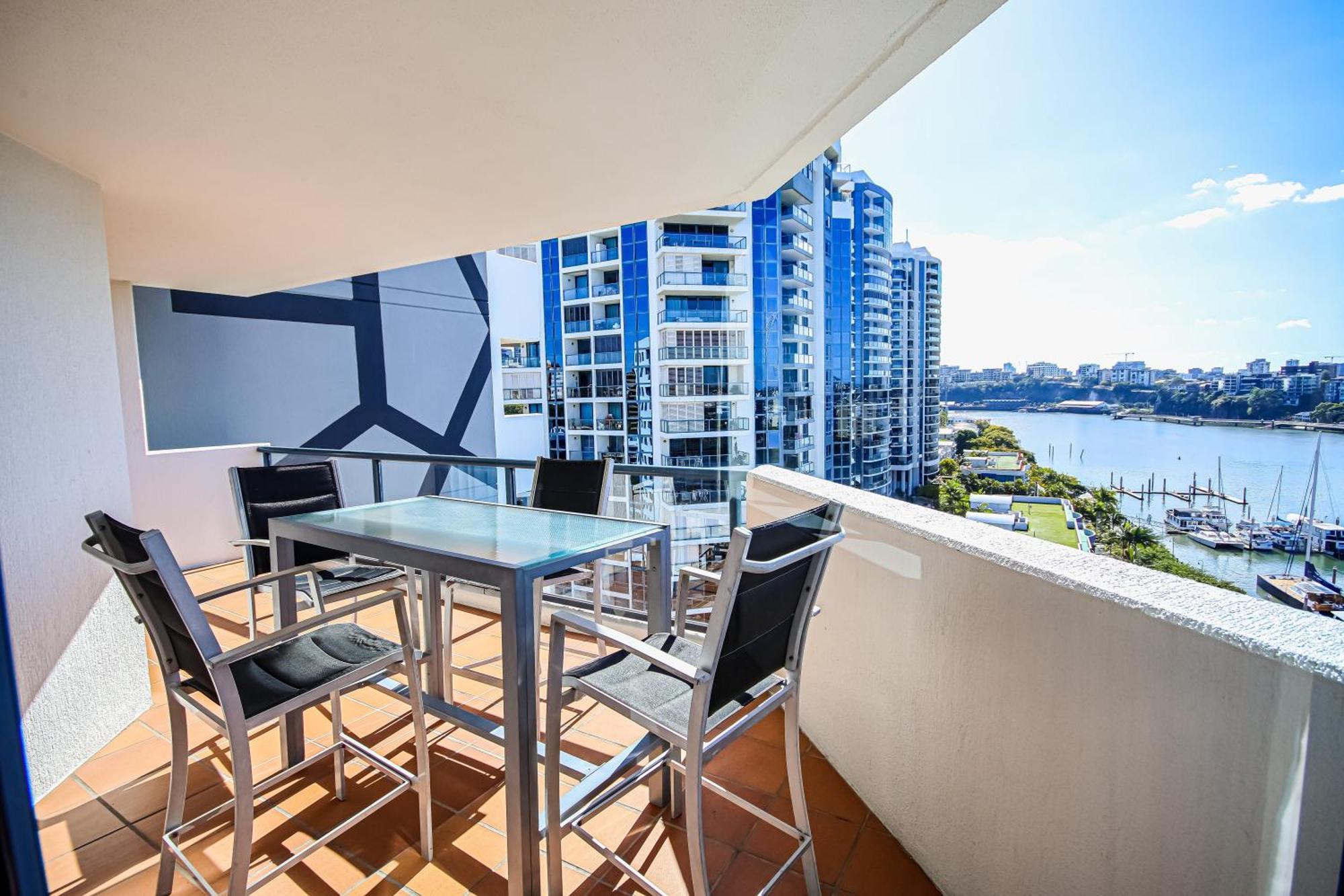 Dockside Brisbane Aparthotel Exterior photo