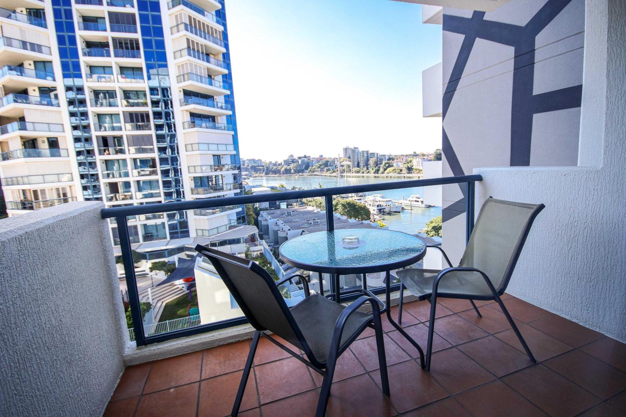 Dockside Brisbane Aparthotel Exterior photo