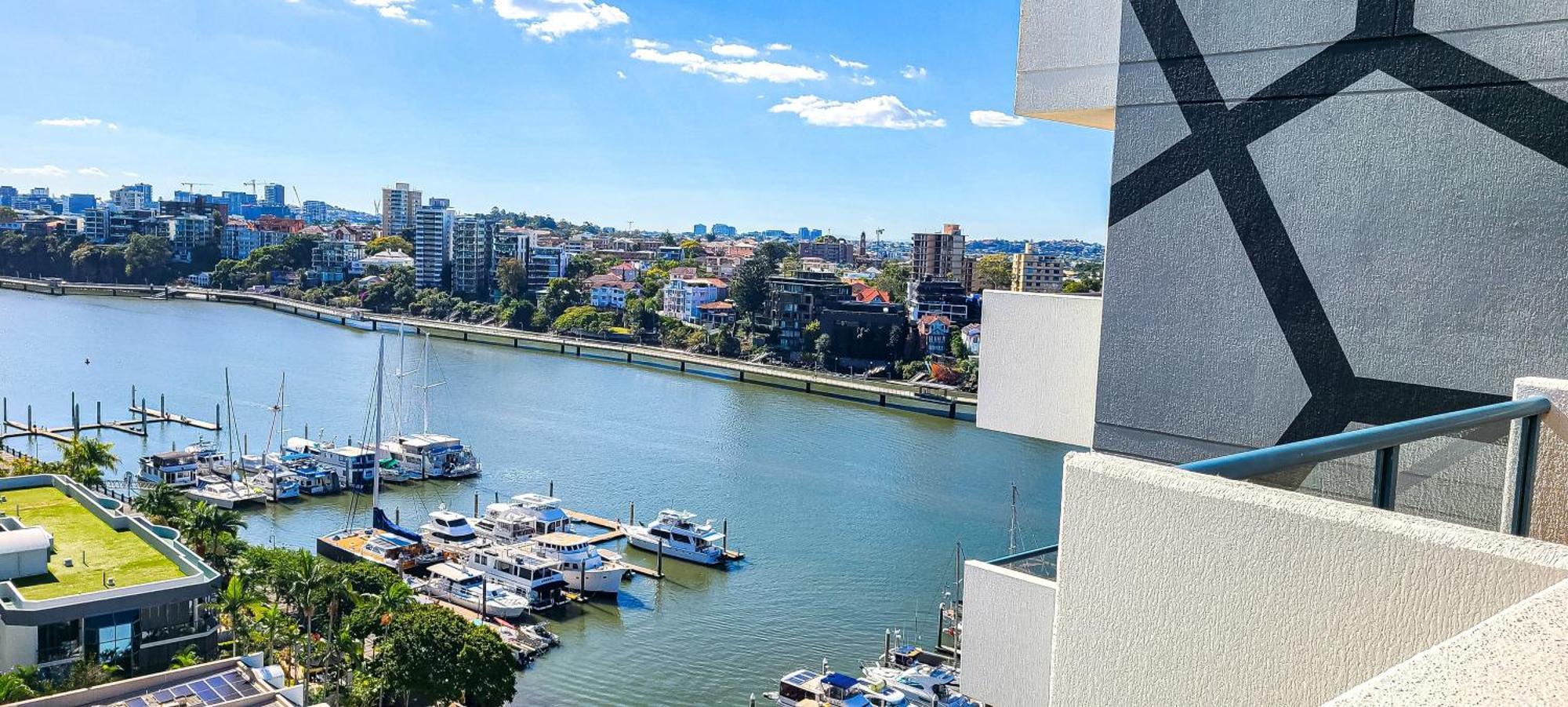 Dockside Brisbane Aparthotel Exterior photo